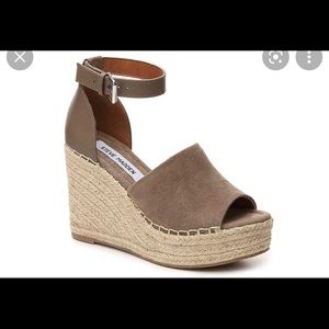STEVE MADDEN JAYLEN TAUPE SUED WEDGES SZ 8